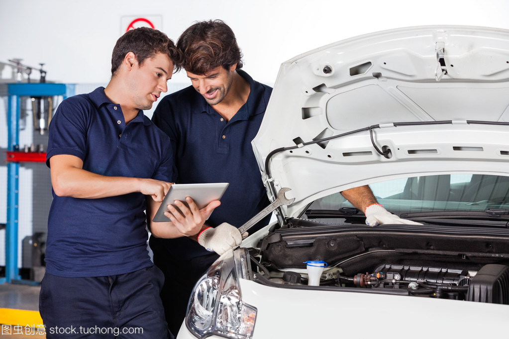 力學原理在車載平板電腦與汽車電腦板維修培訓中的綜合應用